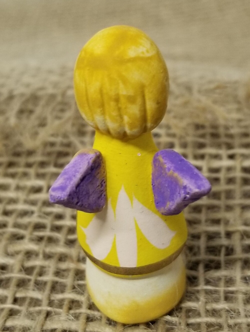Miniature Ceramic Nativity Set - Picture 7 of 11